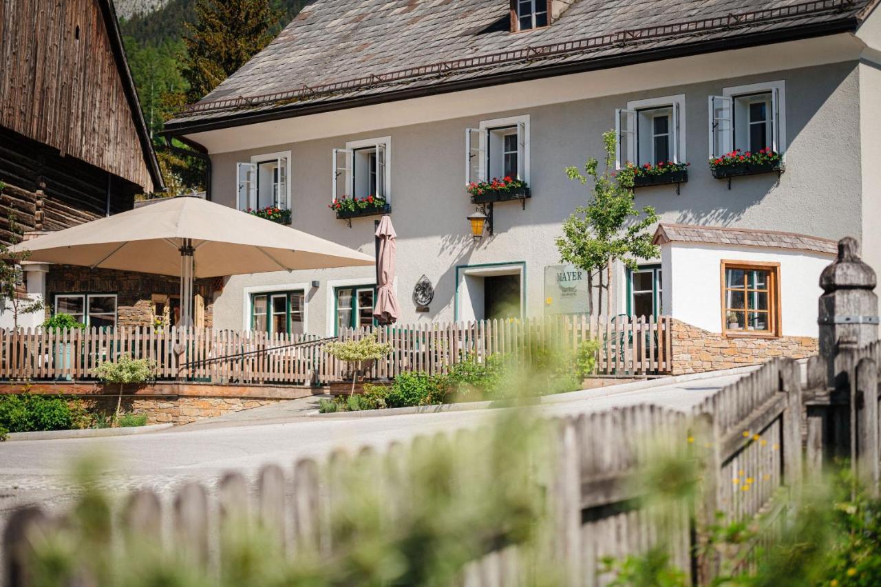 Mayer - Wirtshaus Und Dorfhotel Sankt Martin am Grimming Ngoại thất bức ảnh