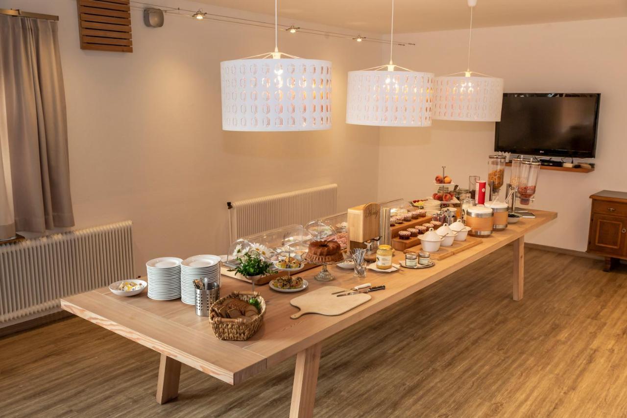 Mayer - Wirtshaus Und Dorfhotel Sankt Martin am Grimming Ngoại thất bức ảnh