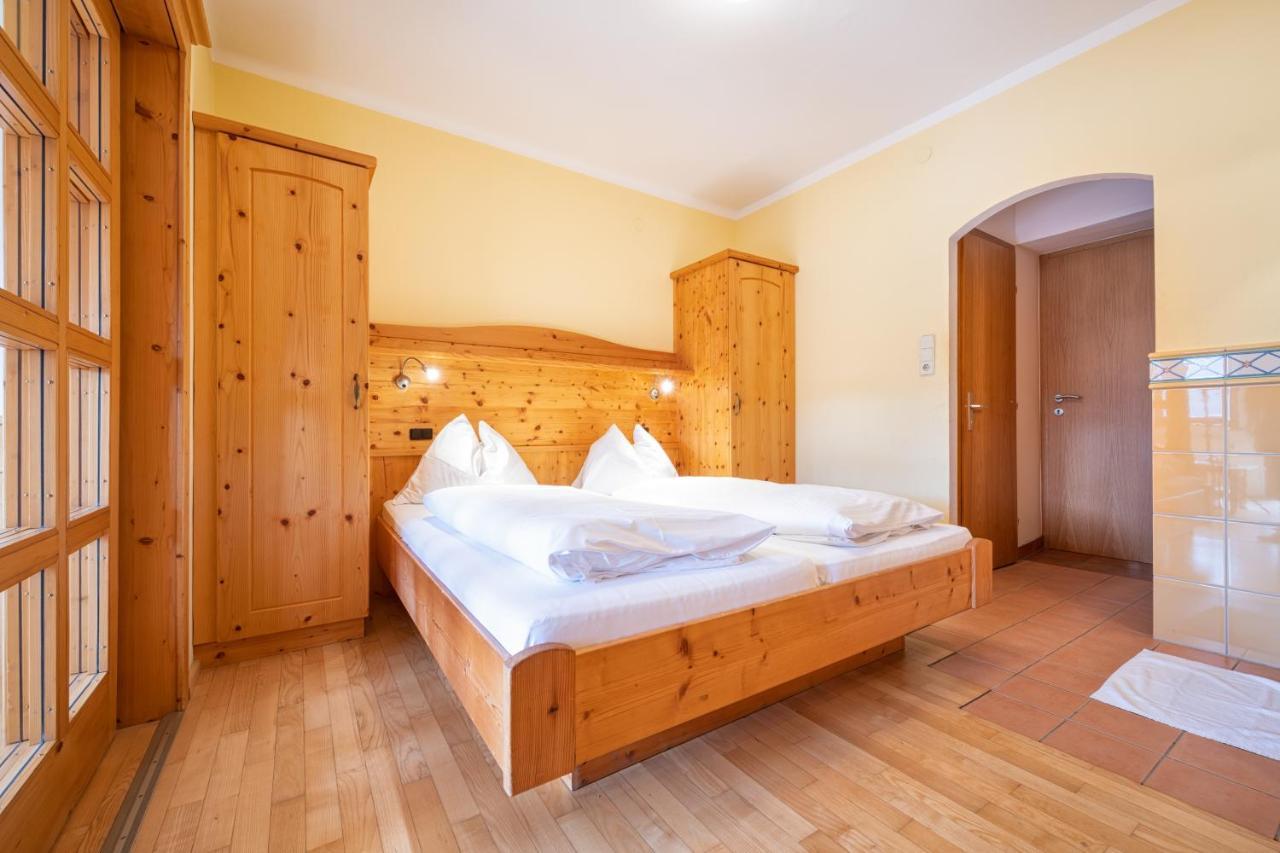 Mayer - Wirtshaus Und Dorfhotel Sankt Martin am Grimming Ngoại thất bức ảnh